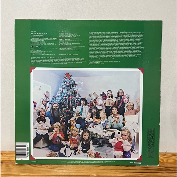 The Oak Ridge Boys Christmas Vinyl Record Album. Vintage 1982 MCA records LP - Picture 5 of 5